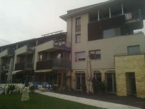 Silver Apartman