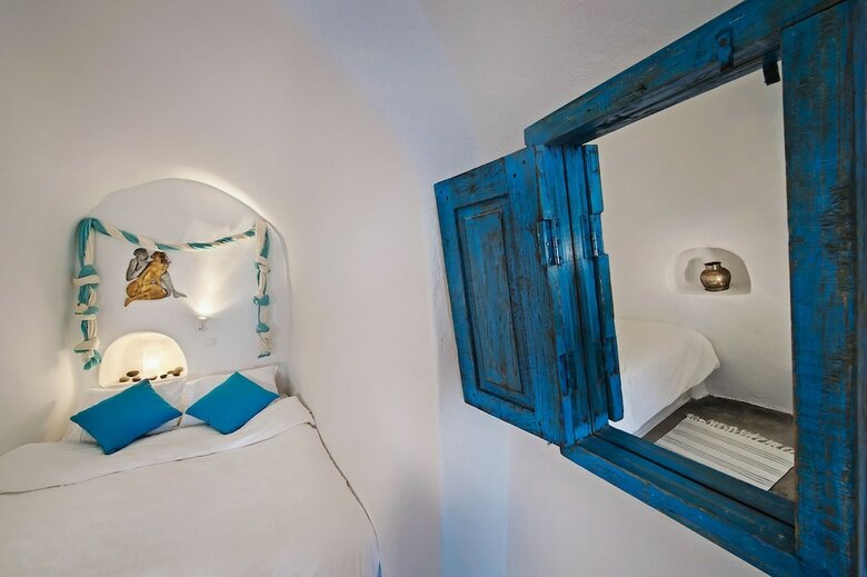 Lucky Homes - Oia