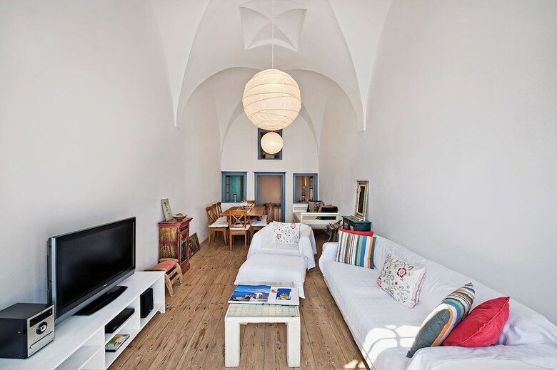 Lucky Homes - Oia