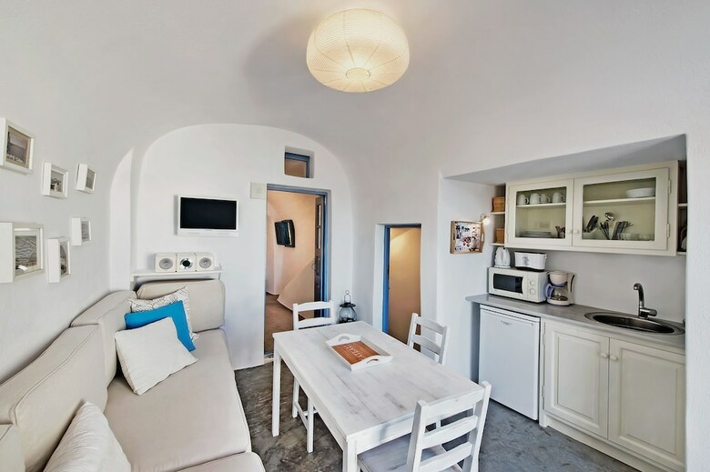 Lucky Homes - Oia
