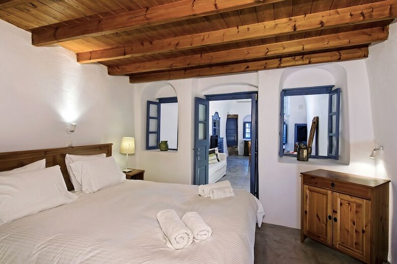 Lucky Homes - Oia