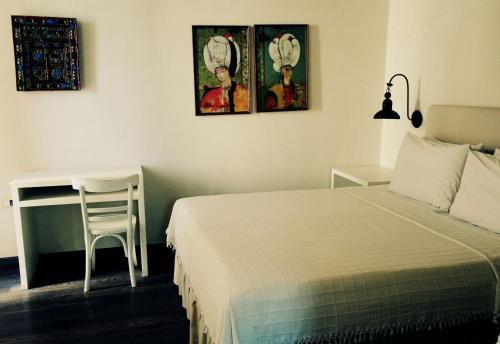 Hostal La Maison Kalogera