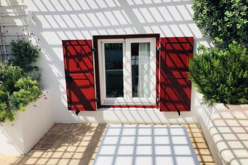 Hostal La Maison Kalogera