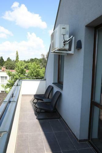 Art Apartments