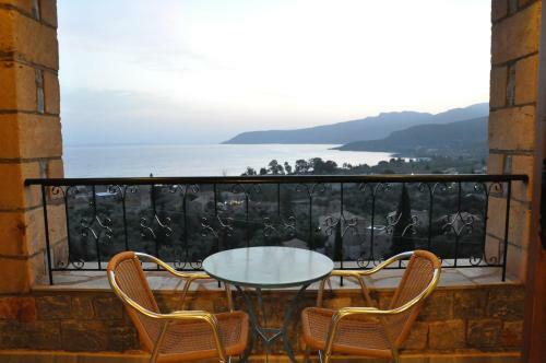 Vardia Hotel
