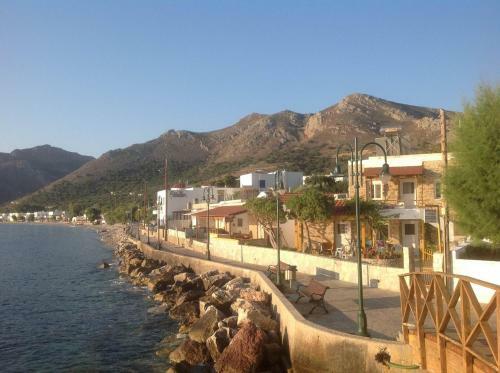 Spiros Apartments