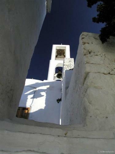 Spiros Apartments
