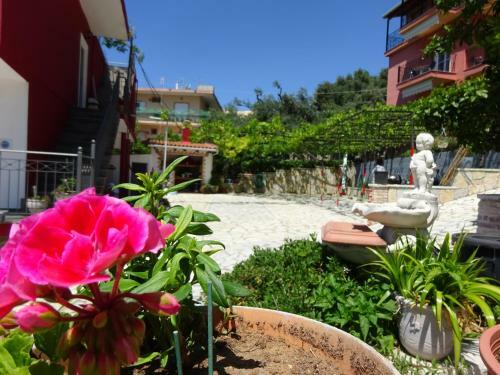 Hostal Studios Ristas Kostas