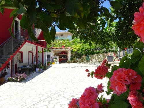 Hostal Studios Ristas Kostas