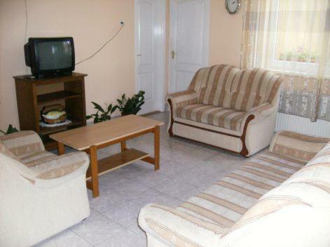 P�csi Apartmanh�z