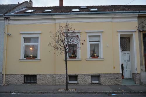 Sopron Eszter Apartman