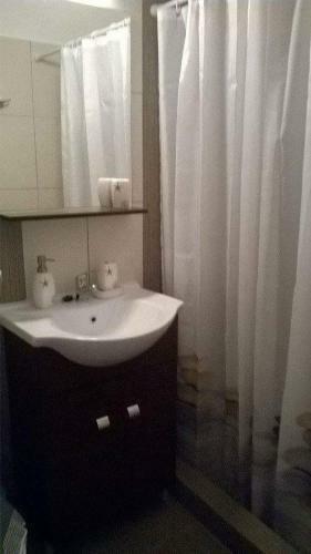 Smaragdi Studios And Rooms