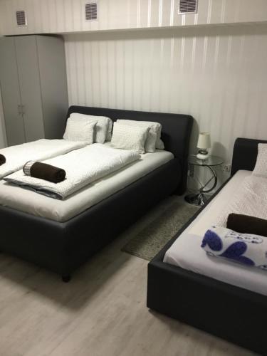 Hostal Varkerulet Apartman