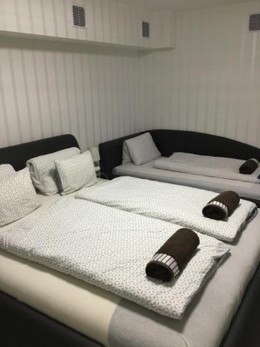 Hostal Varkerulet Apartman