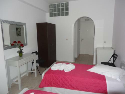 Hostal Tania Villa