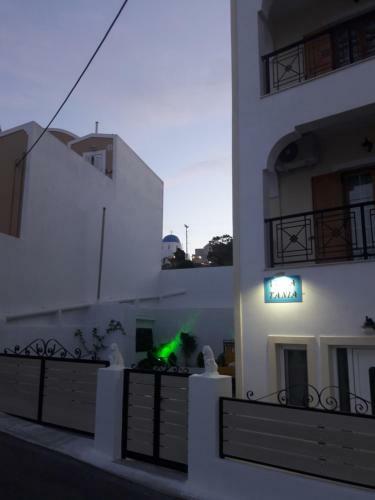 Hostal Tania Villa