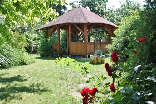 Hostal Aranykert Vend�gh�z