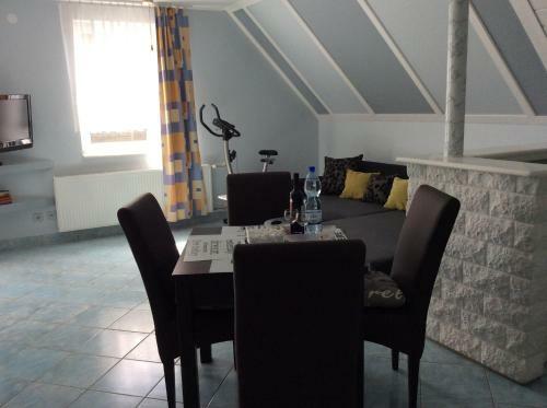 Gy�ngyi Apartman