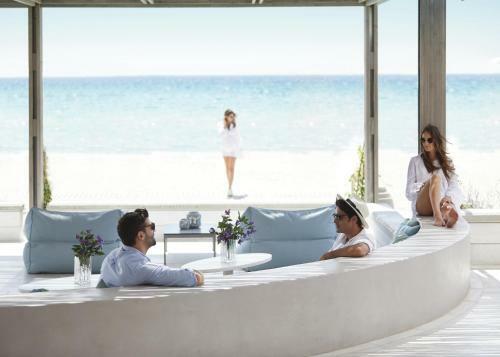 Hotel Sani Dunes