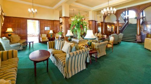 Victoria Hotel