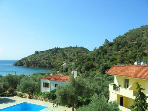 Aparthotel Limnionas Bay Village Hotel