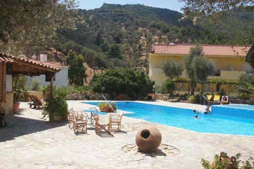 Aparthotel Limnionas Bay Village Hotel