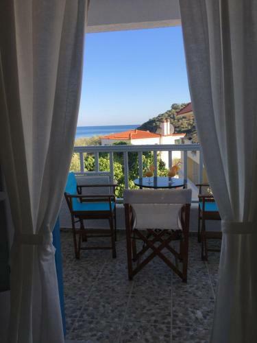 Aparthotel Limnionas Bay Village Hotel