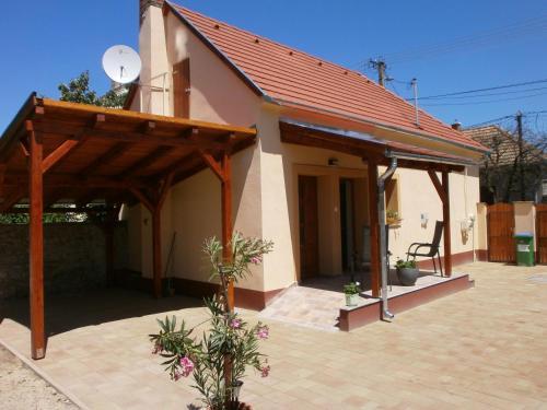 Kl�ra Apartman