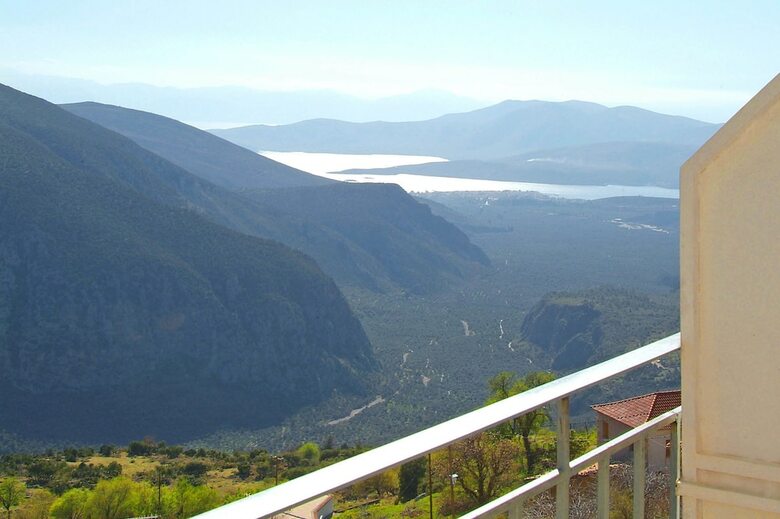 Hotel Athina