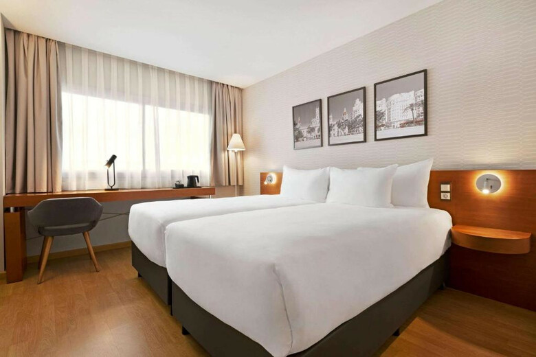 Hotel Ramada By Wyndham Valencia Almussafes
