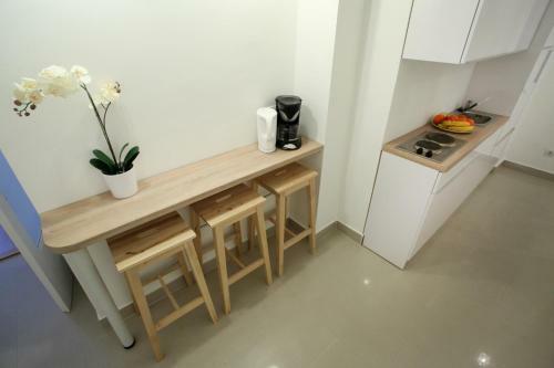 D.five Elizabeth Garden Apartment