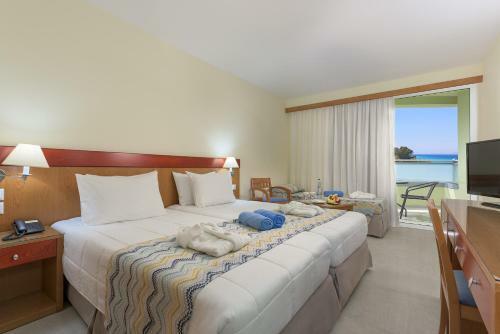 Hotel Avra Beach Resort