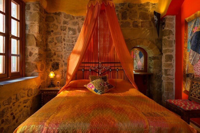 Nikos Takis Fashion Boutique Hotel