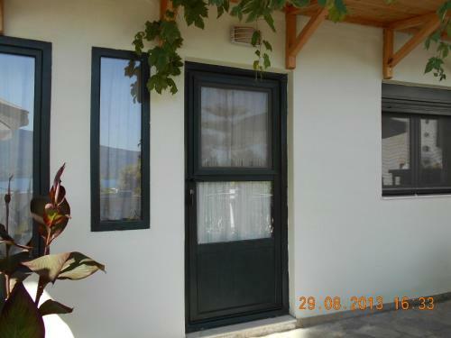 Mina Apartments