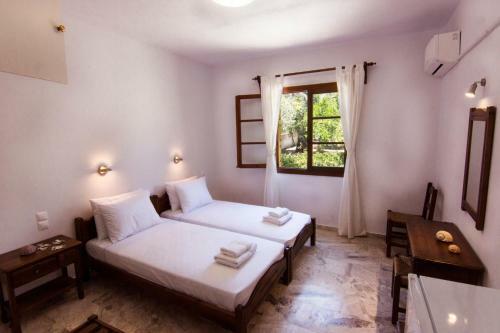 Hostal Naftilos Skiathos