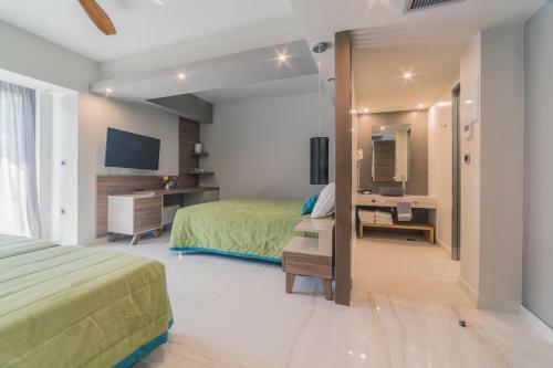 Atrion Hotel