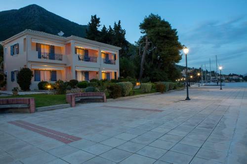 Thalassa Apartments