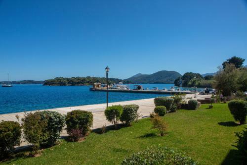 Thalassa Apartments