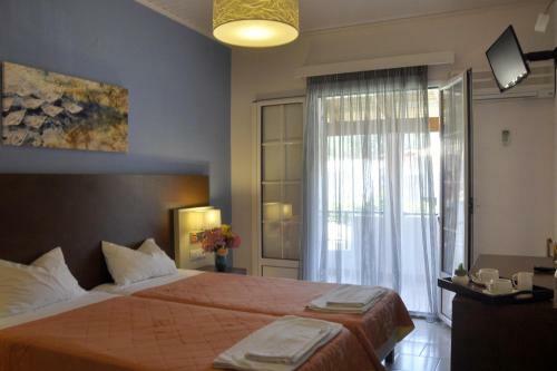 Hostal Dandidis Seaside Pension