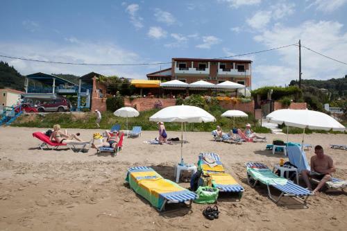 Hostal Dandidis Seaside Pension