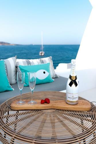 Hostal Sea House