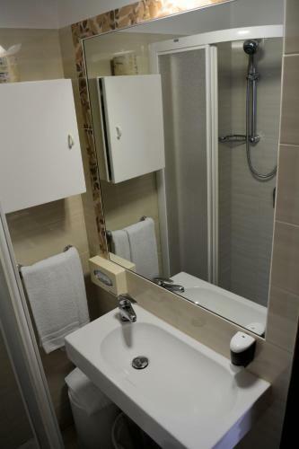 Hotel Ariella
