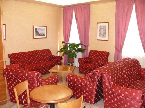 Hotel Albergo Casa Del Pellegrino