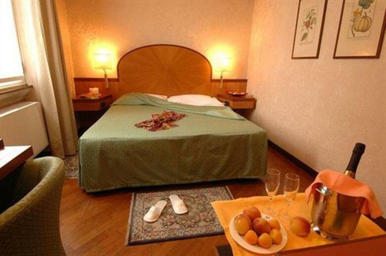 Hotel Metr�