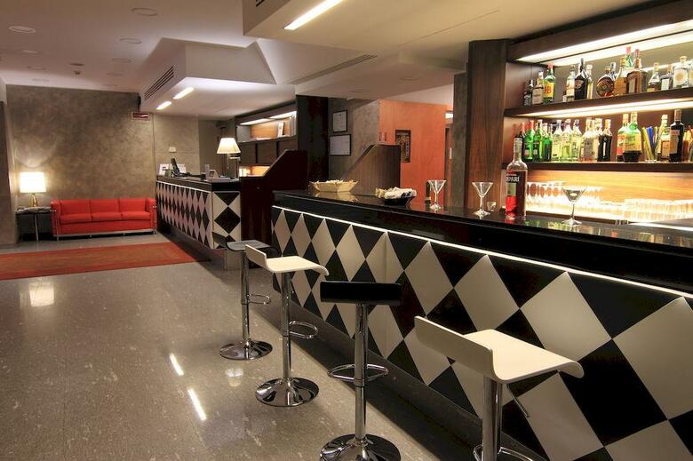 Hotel Metr�