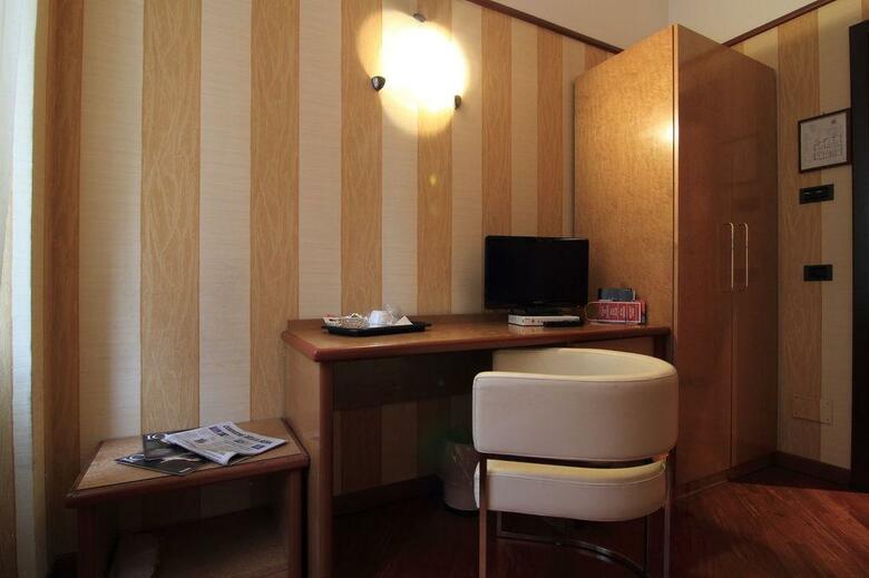 Hotel Metr�