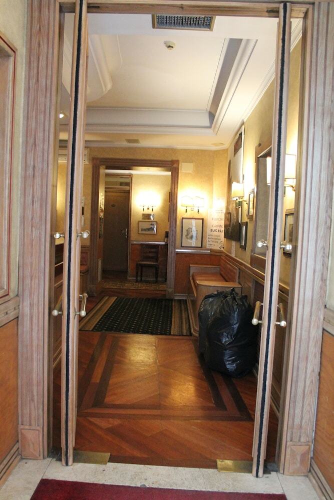 Hotel Pomezia