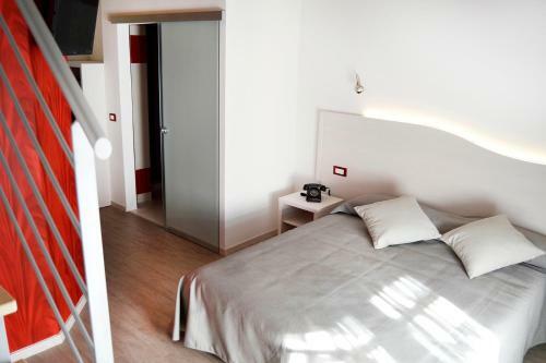 B&B Seventy Design