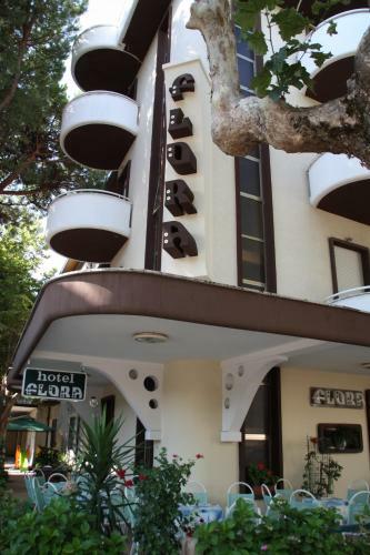 Hotel Flora