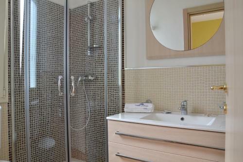 Hostal Affittacamere Torre Lapillo
